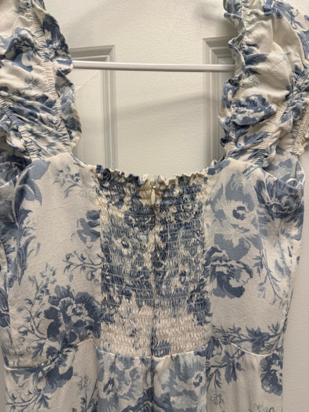 Reformation Connell Dress in Ivory - Size 2 - Picture 10 of 11